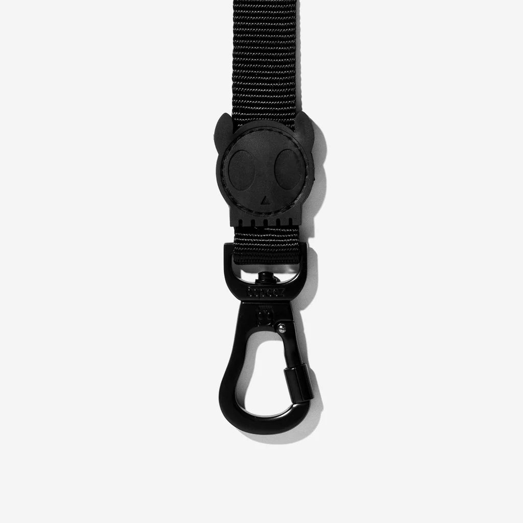 GOTHAM LEASH