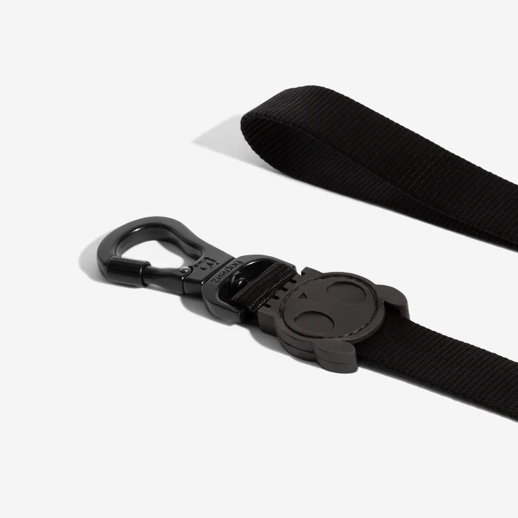 GOTHAM LEASH